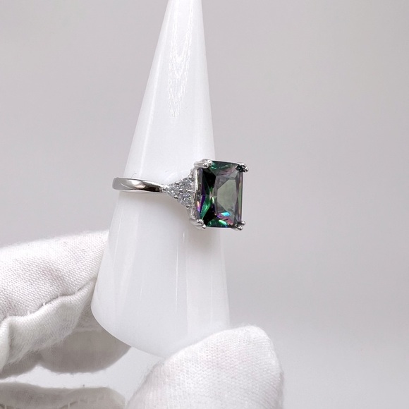 .925 Sterling Silver Rainbow Cz Ring - Picture 16 of 16